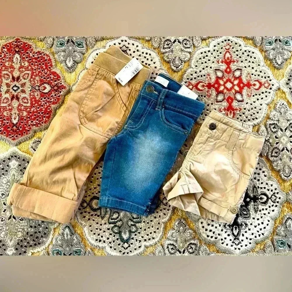 GIRLS LOT OF SHORTS & CAPRI ALL SIZE 4